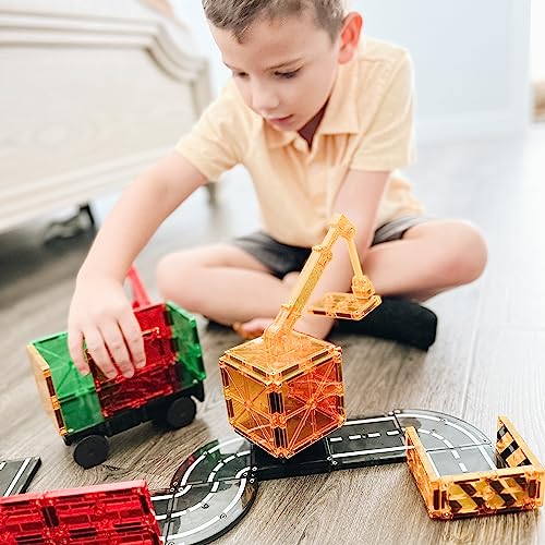 32-Piece Magnetic Construction Set F692