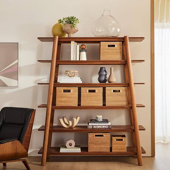 Walnut Wide Dresser E913161