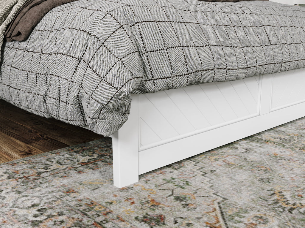 White Solid Wood Queen Foundation Bed Frame with Matching Footboard L981612