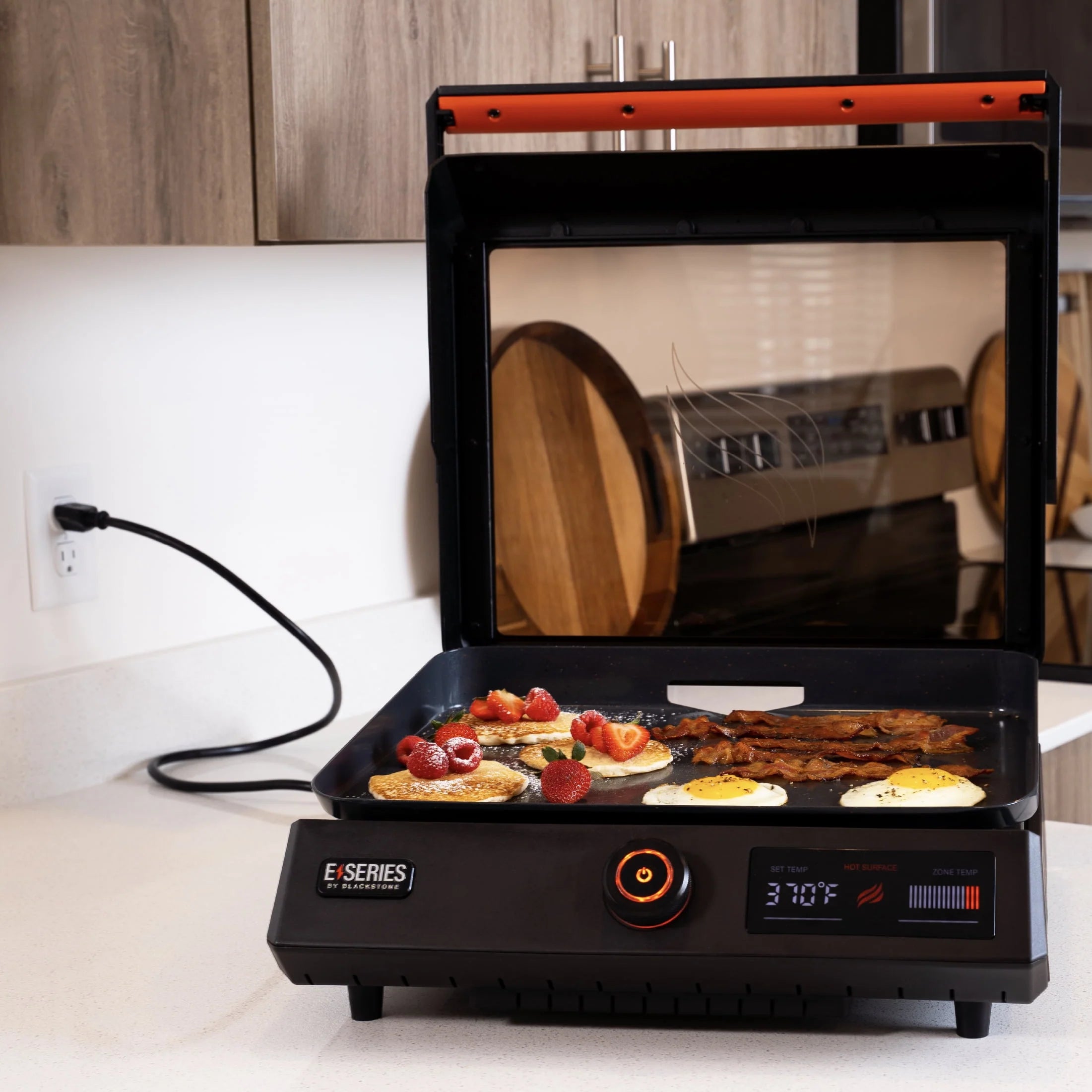 17 Electric Tabletop Griddle with Hood I26719