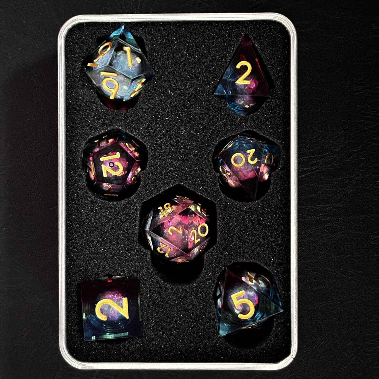 7 PCS Floating Liquid Cores Polyhedral Dice Set V7886