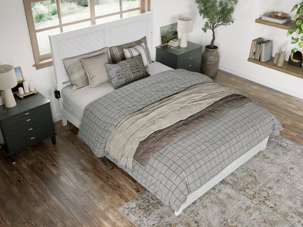White Solid Wood Queen Foundation Bed Frame with Matching Footboard L981612