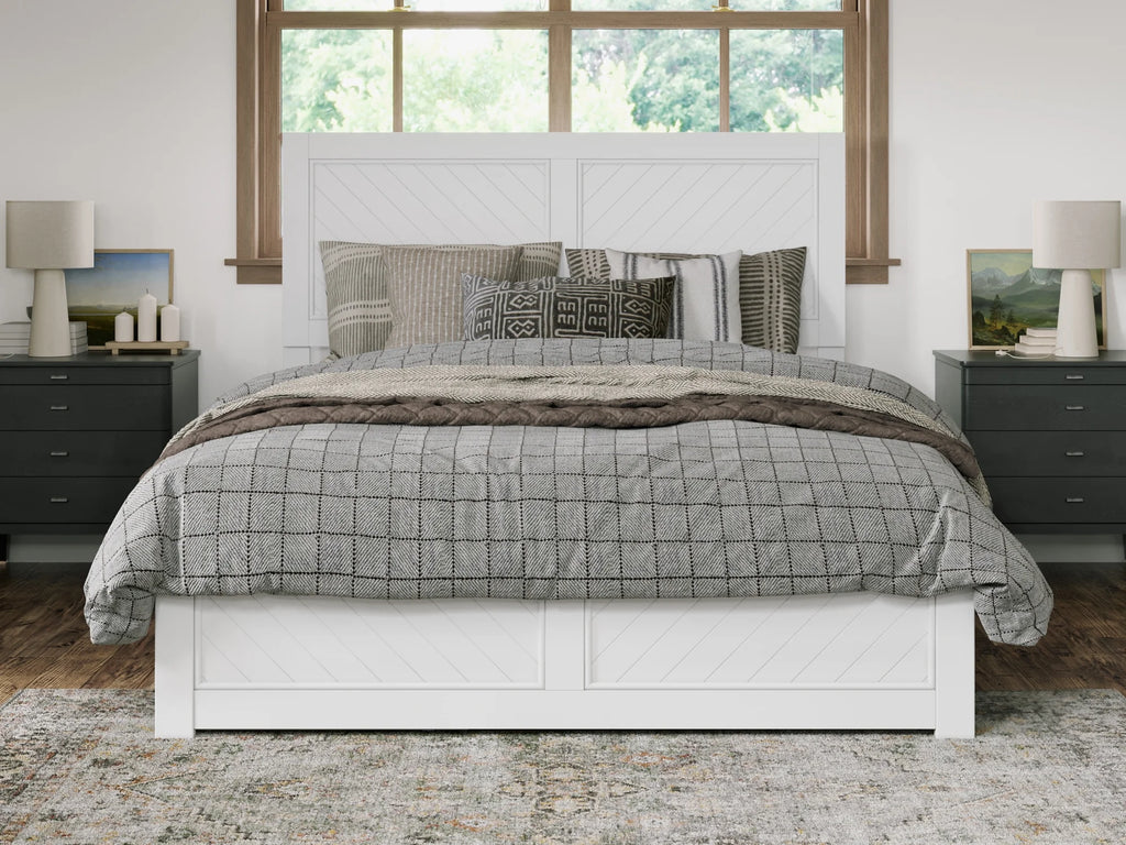 White Solid Wood Queen Foundation Bed Frame with Matching Footboard L981612