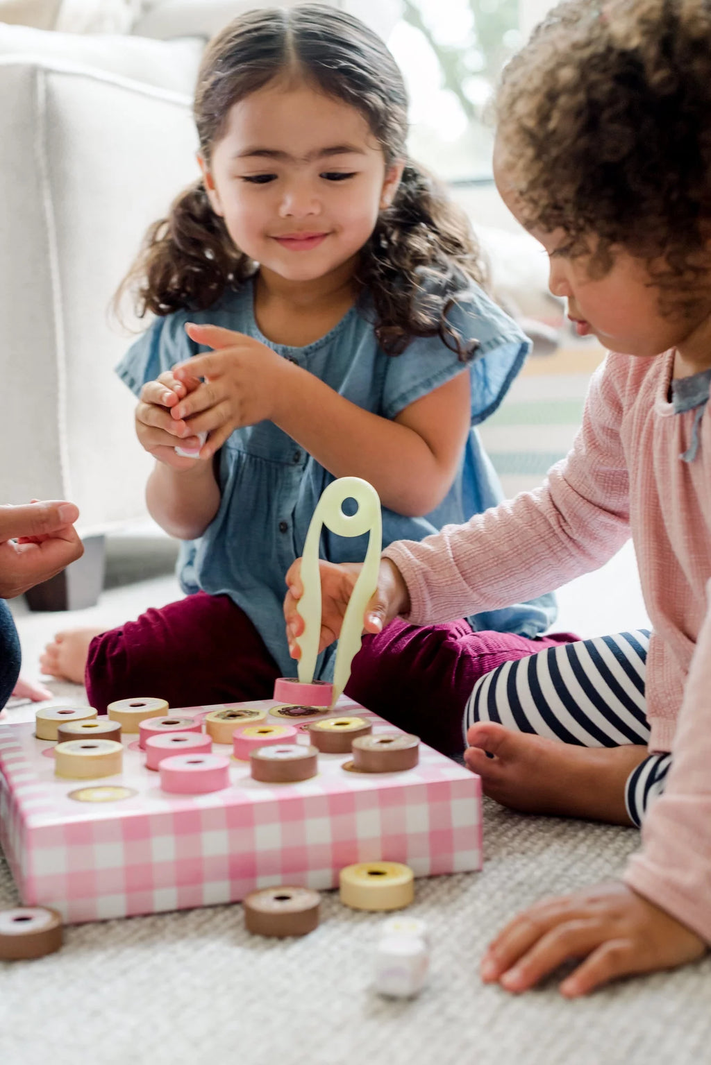 Busy Busy Bake Shop Cooperative Game for Kids W383399