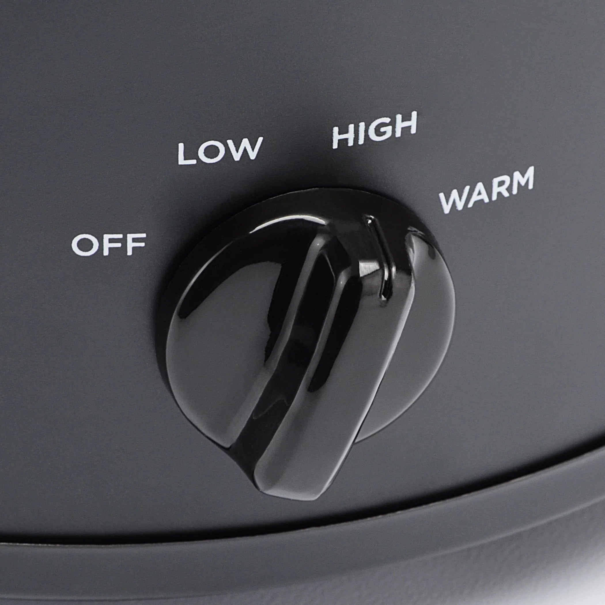 2 QT Matte Black Slow Cooker with Removeable Stoneware Pot B1159
