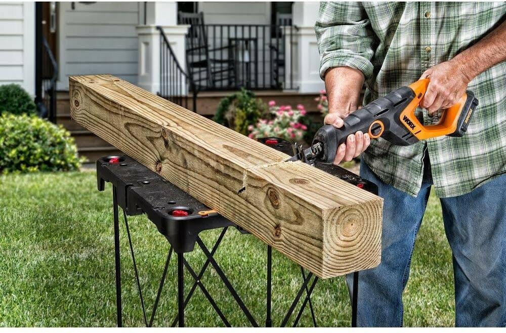 Cordless Reciprocating Saw, 20V L404