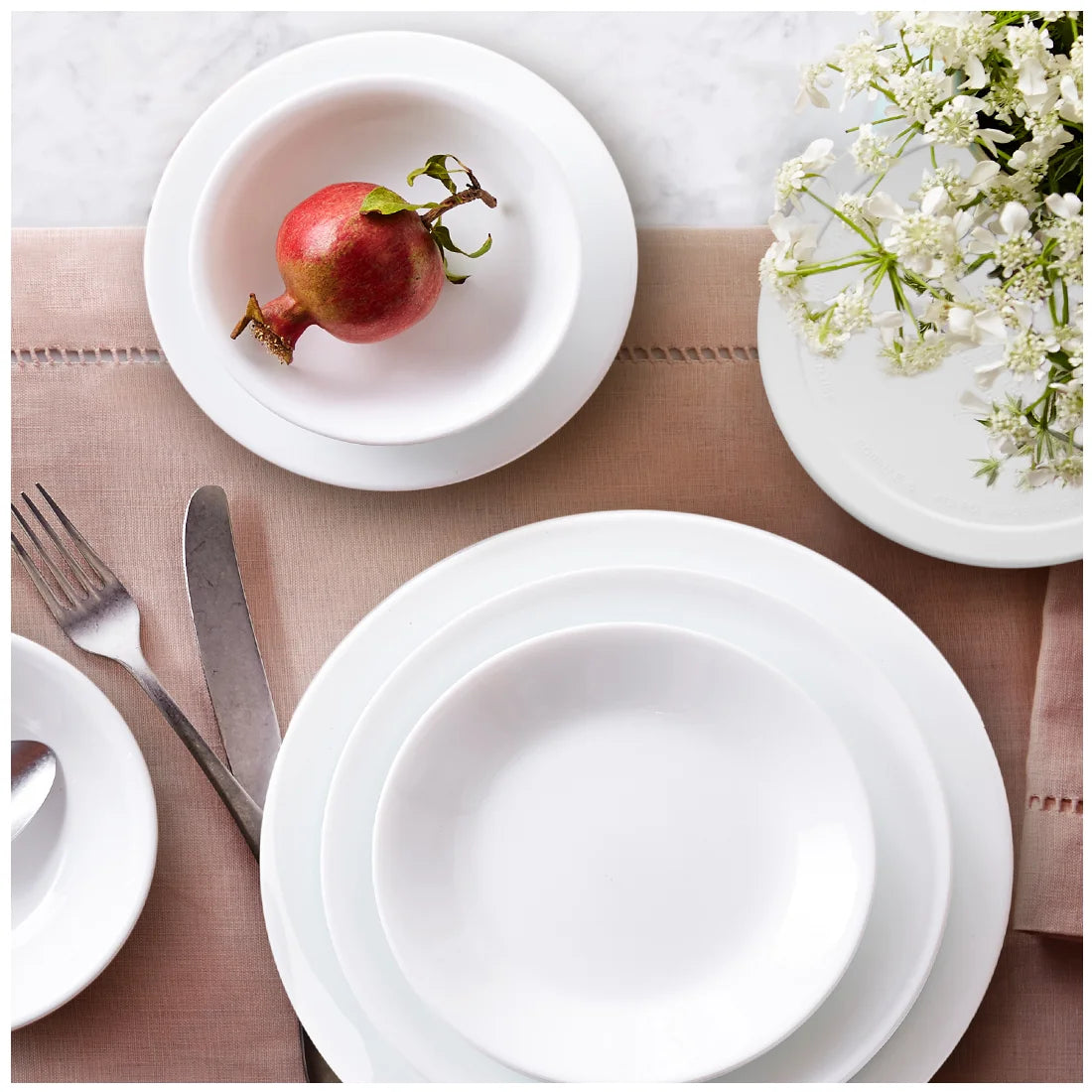 66 Piece White Dinnerware Set L65135