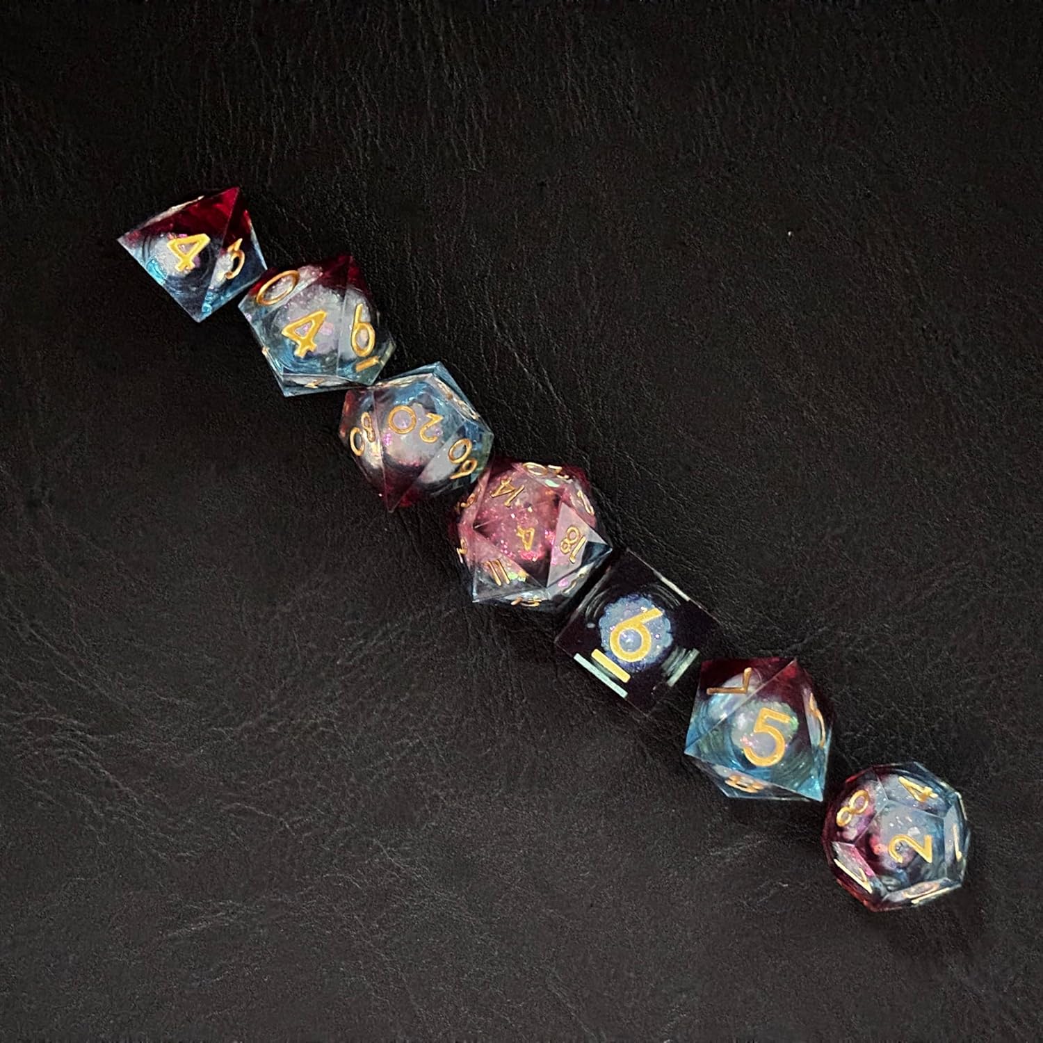 7 PCS Floating Liquid Cores Polyhedral Dice Set V7886