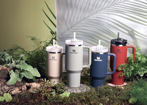 Stainless Steel Vacuum Insulated Tumbler with Lid and Straw I320631